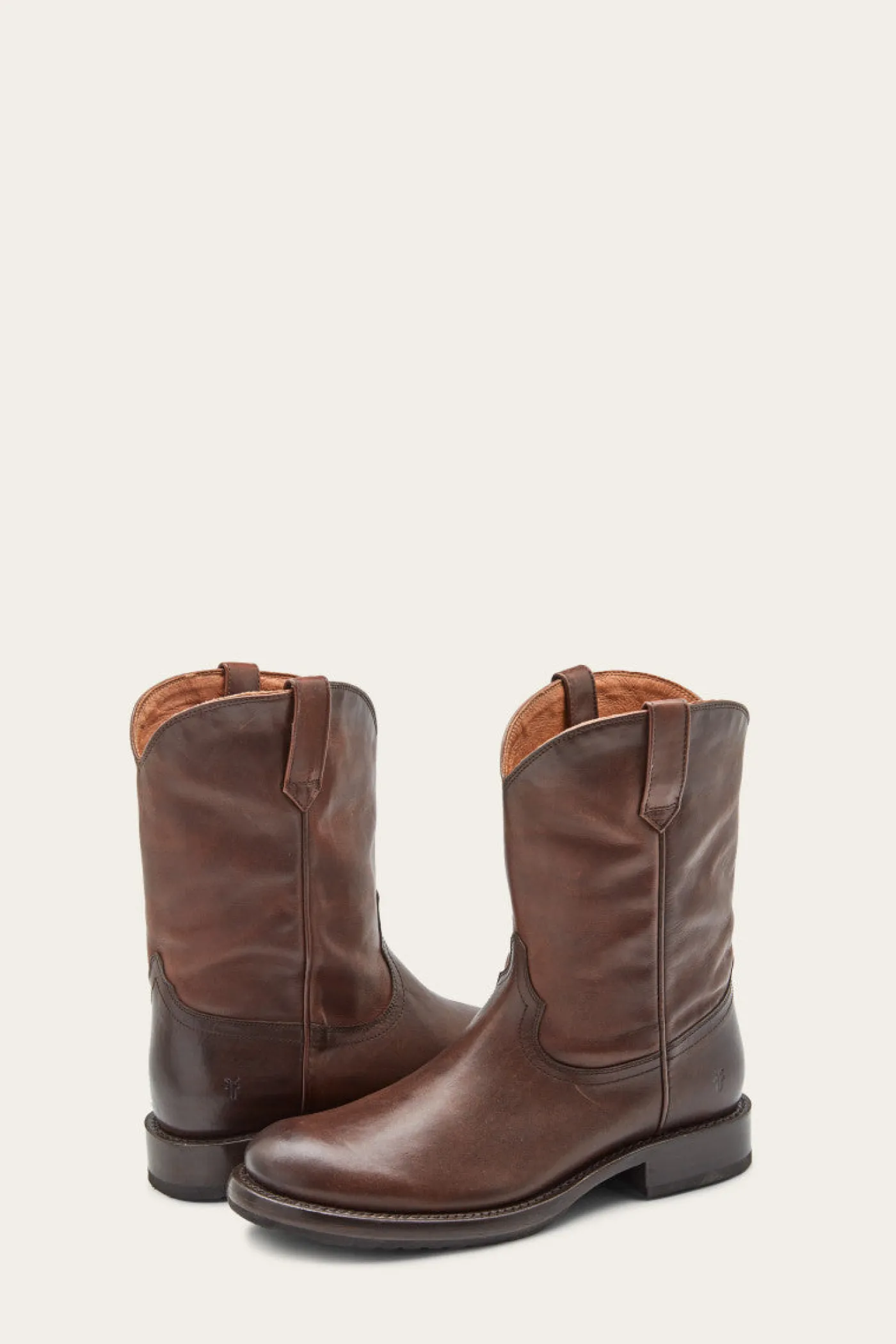 Store Frye Duke Roper