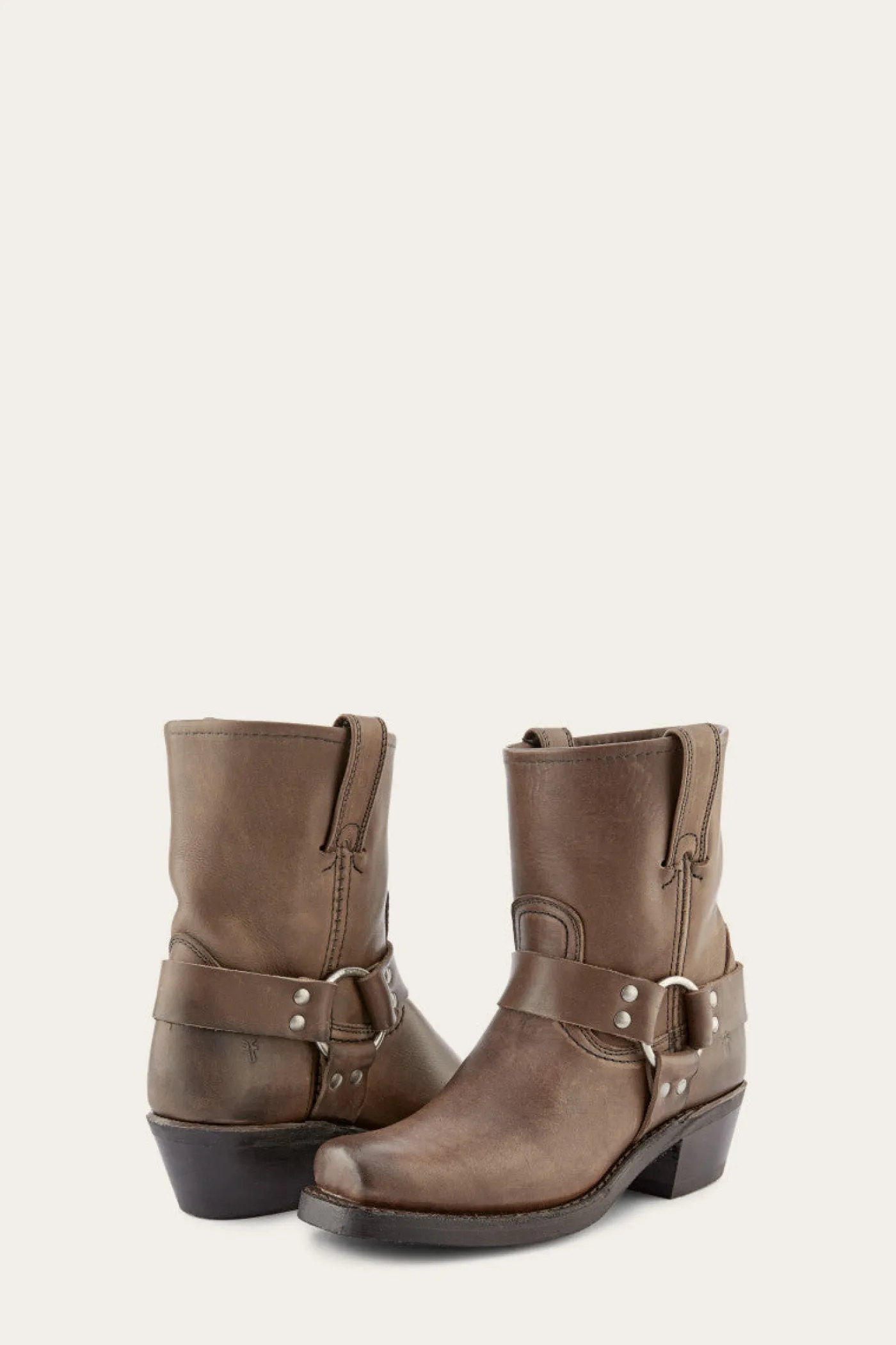 Hot Frye Harness 8R Womens