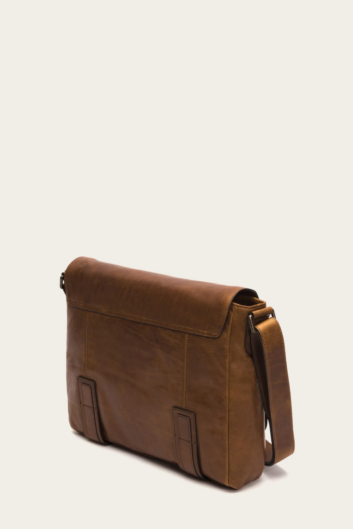 Hot Frye Logan Messenger Cognac