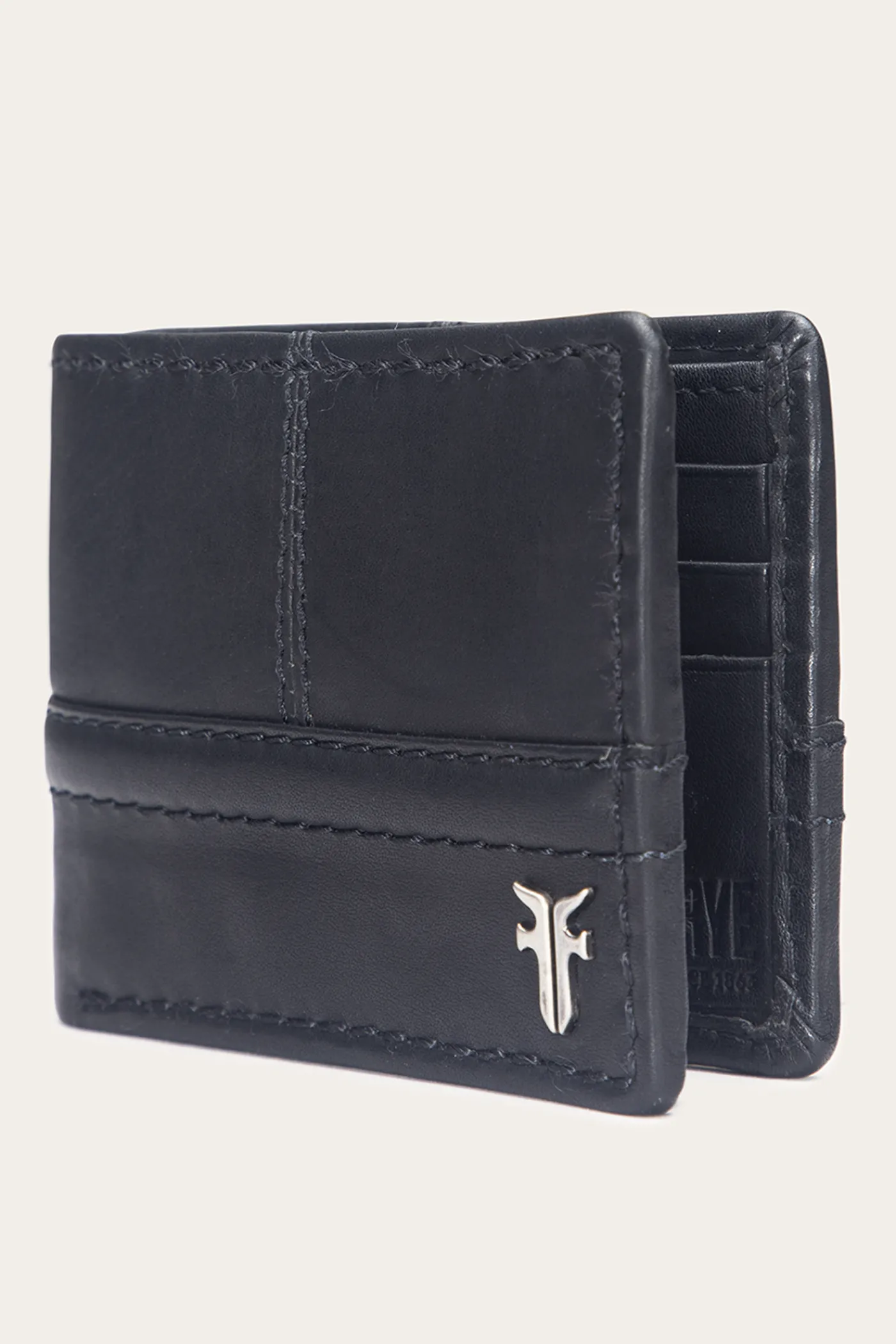 Clearance Frye Nash Bifold W/ Foldout Cc Black