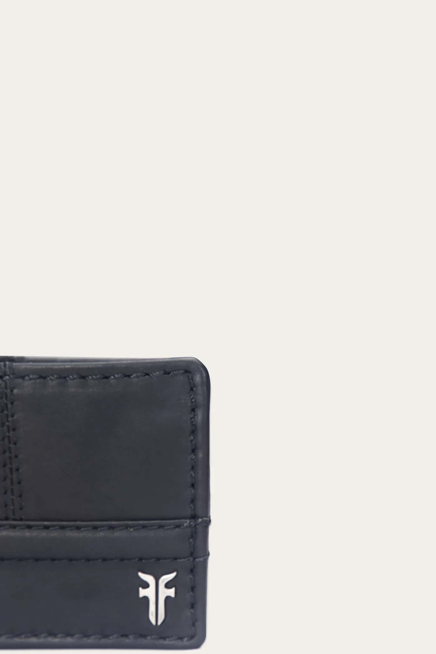 Clearance Frye Nash Bifold W/ Foldout Cc Black